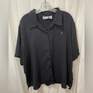 Apparenza 20W short sleeve button up top